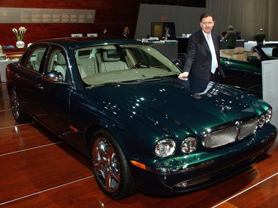  Jaguar XJ8 L 2005 года  (фото 14 из 63)